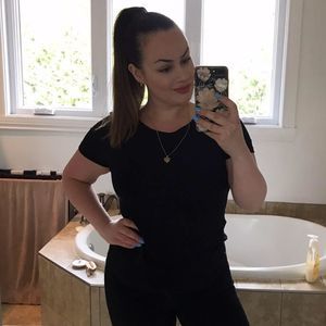 Meet your Posher, Isabelle